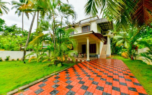 Lake Castle Alleppey Villa