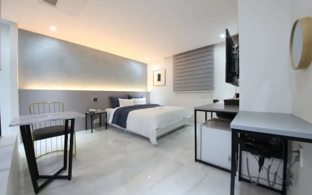 2 Night Business Hotel