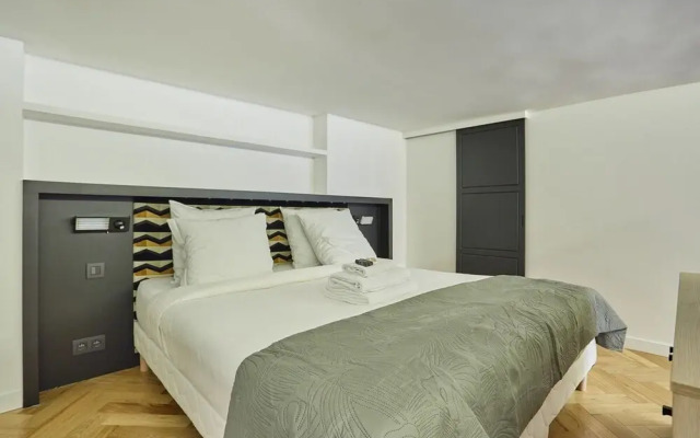 Duplex Center of Paris