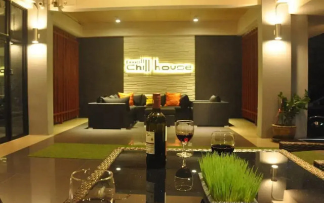 Kanyarat Lakeview Condominium by Wilai