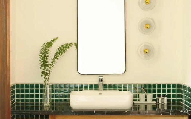 Peking Yard Boutique Hotel