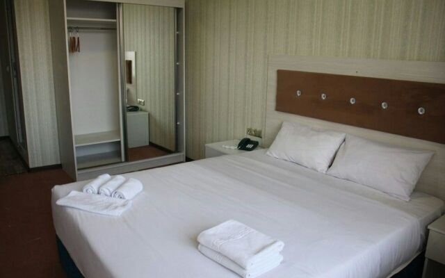 Royal Sky Hotel
