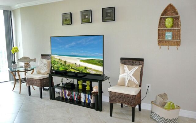 Beachfront Condo in Resort-style Community With Pool