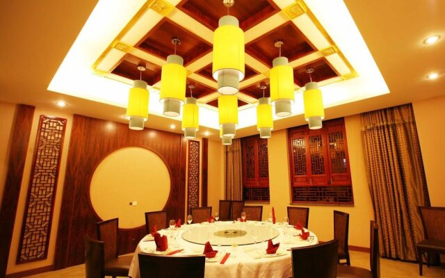 Taohuatanpan Holiday Hotel