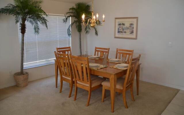 Kissimmee-Davenport Pool Homes by Hayes