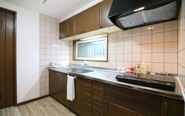 Sky Court 717