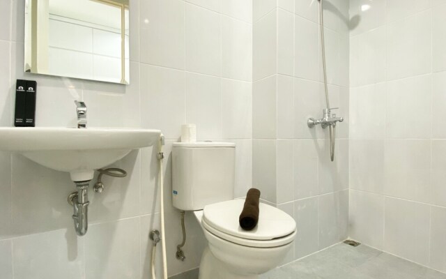 Simply Look Studio Room At Patraland Urbano Apartment