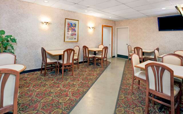 Days Inn by Wyndham Livonia/Canton/Detroit