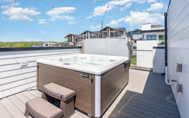 Nimbus-rooftop Deck-hot Tub-mins to Broadway