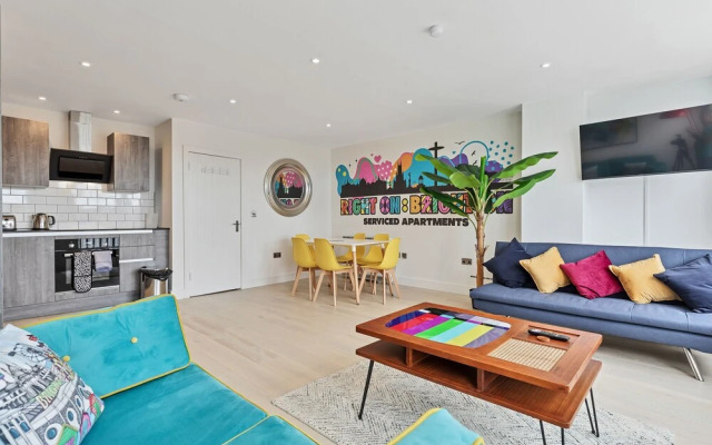 Right On : Bright On Apartment 1E | By My Getaways
