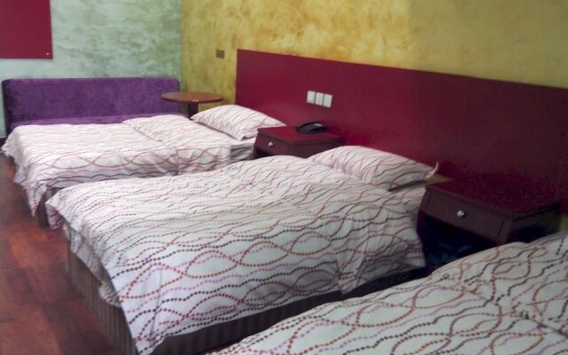 Beijing Qianmen Jingtai Hotel