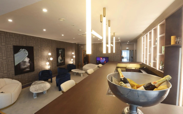 Hotel América