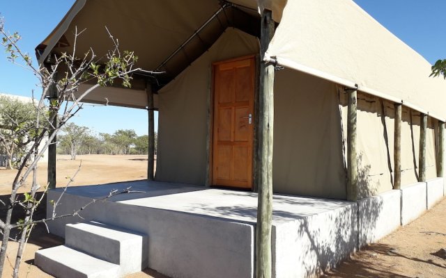 Blue Bushman Luxury Tented Lodge