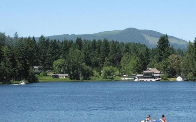 Shawnigan Lake Bed and Breakfast