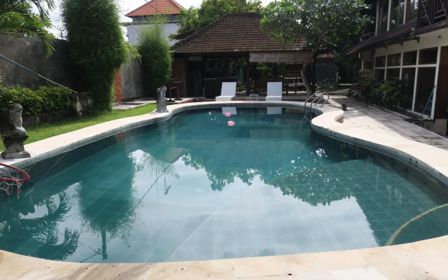 Rajawali Guest House Canggu