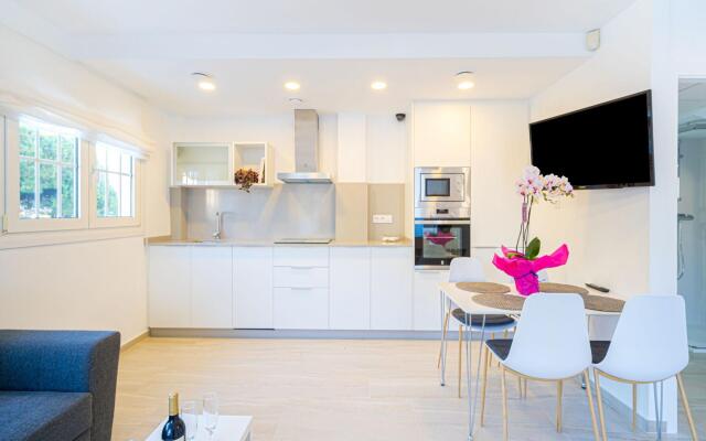 Inviting holiday home in Moraira near the sea