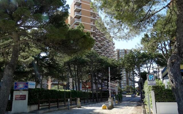 Nuovo fronte spiaggia, terrazza sul mare e piscina