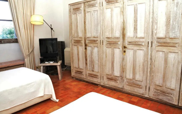 Villa Mondo Suites
