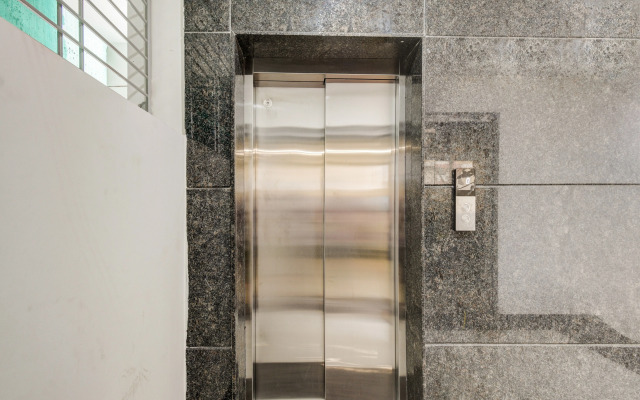 Super Townhouse OAK Owaisi Hospital Mailardevpally Formerly Tolkanti Arc