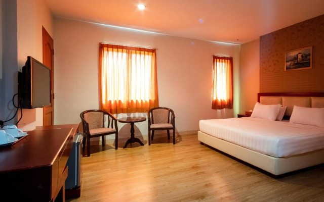 Lovina Inn Nagoya Batam