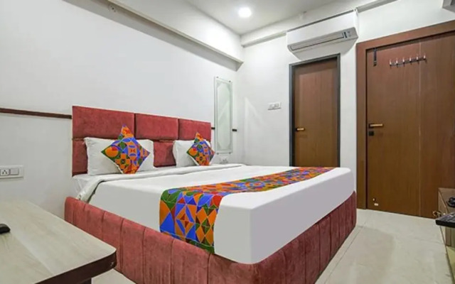 Fabhotel Elite Residency