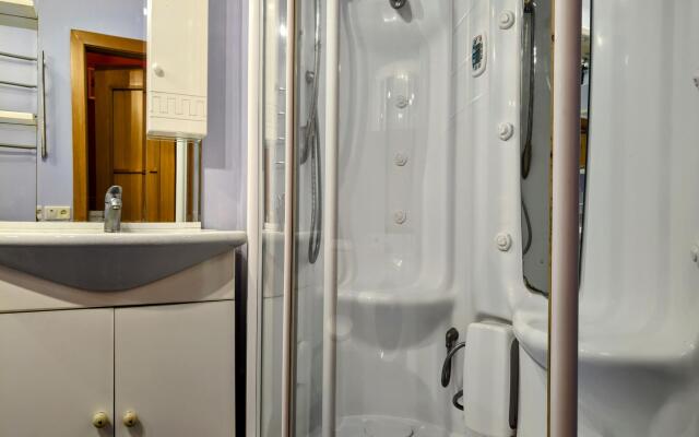 The apartment is available on Bolshaya Dorogomilovskaya 9