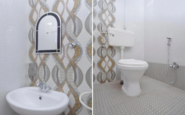 Hotel Paris by OYO Rooms
