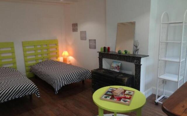 Gîte Vailly-sur-Sauldre, 3 pièces, 4 personnes - FR-1-586-14