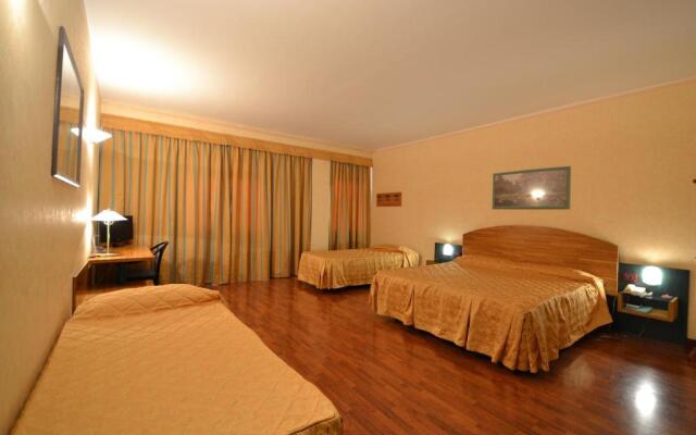 Sun Hotel