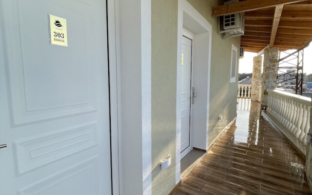 Arial Penthouse Suites