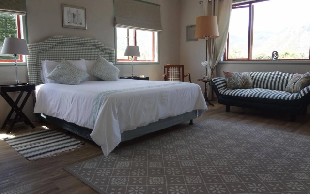 Walker Bay Manor