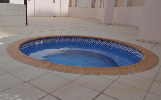 Mazaya Tower Apartments