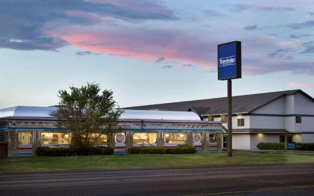 Travelodge by Wyndham Alpine