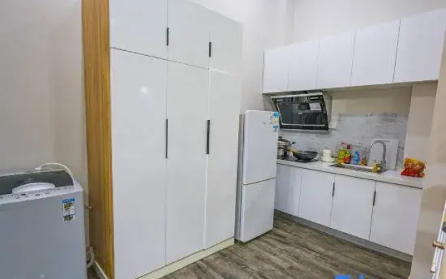 Yanlan Scenic Apartment (Haibin Road)