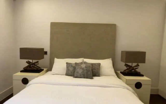 Two Bedroom Flat in Belgravia