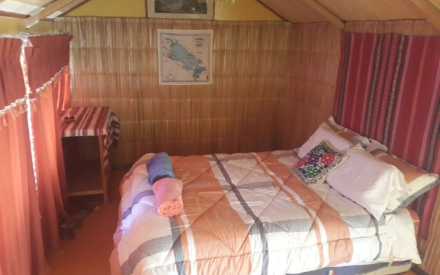 Uros Lupaka Lodge Hotel