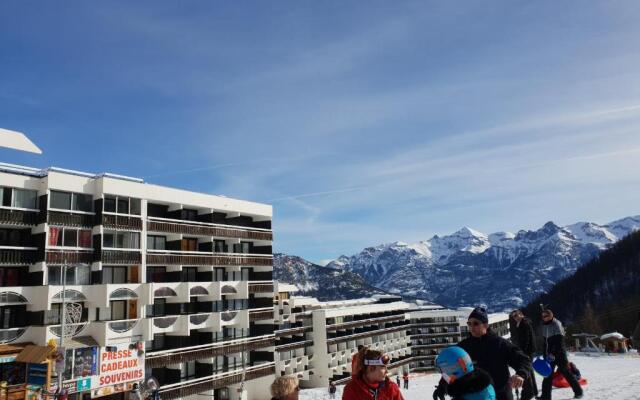 studio 4/5 couchages puy saint vincent 1600