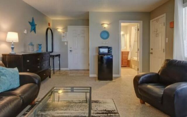 Anchorage Uptown Suites