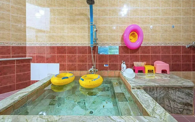 Sandia Hot Spring Hotel