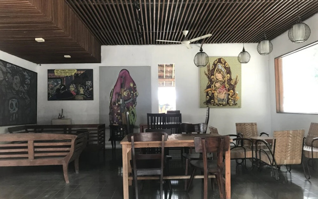 Watu Agung Guest House