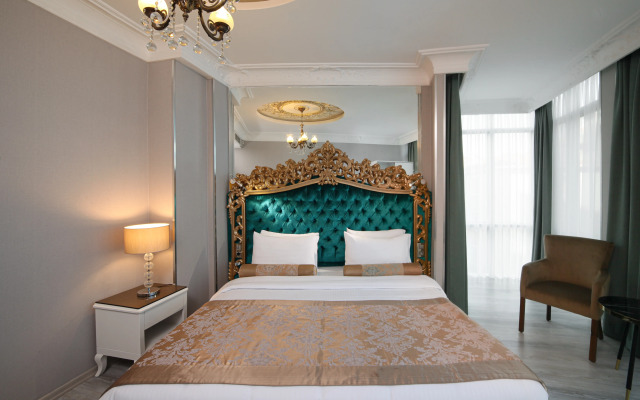 White Monarch Hotel