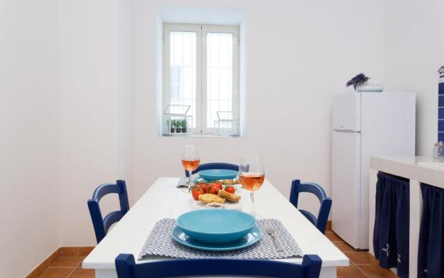 Trullo e appartamenti al mare