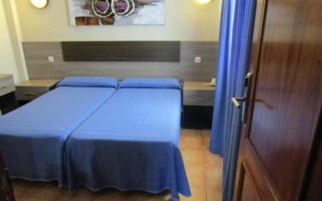 Hostal La Colonia