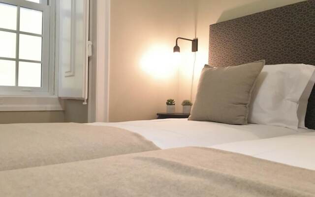 Lisbon Finestay Bica