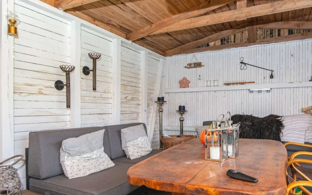 8 Person Holiday Home in Grenaa