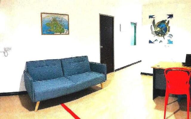 OYO HOME 90667 Chen Room Bs