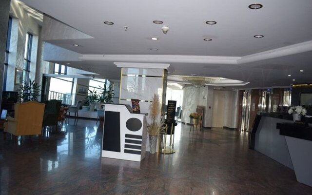 Euro Plaza Hotel