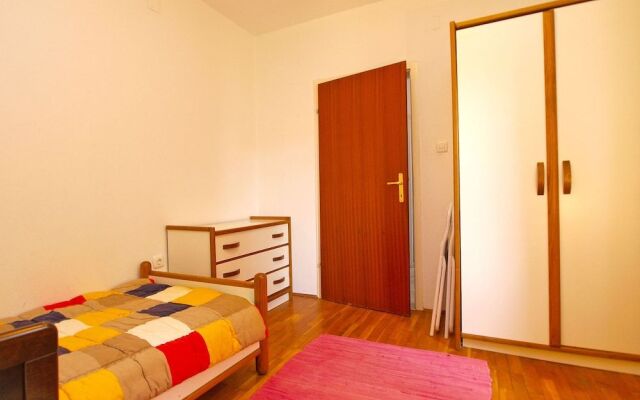 Apartment 1085