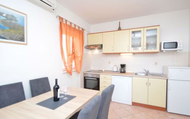 Apartment Mladen Paros 31201