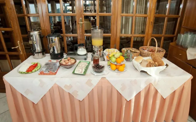 Hermes Delphi Hotel